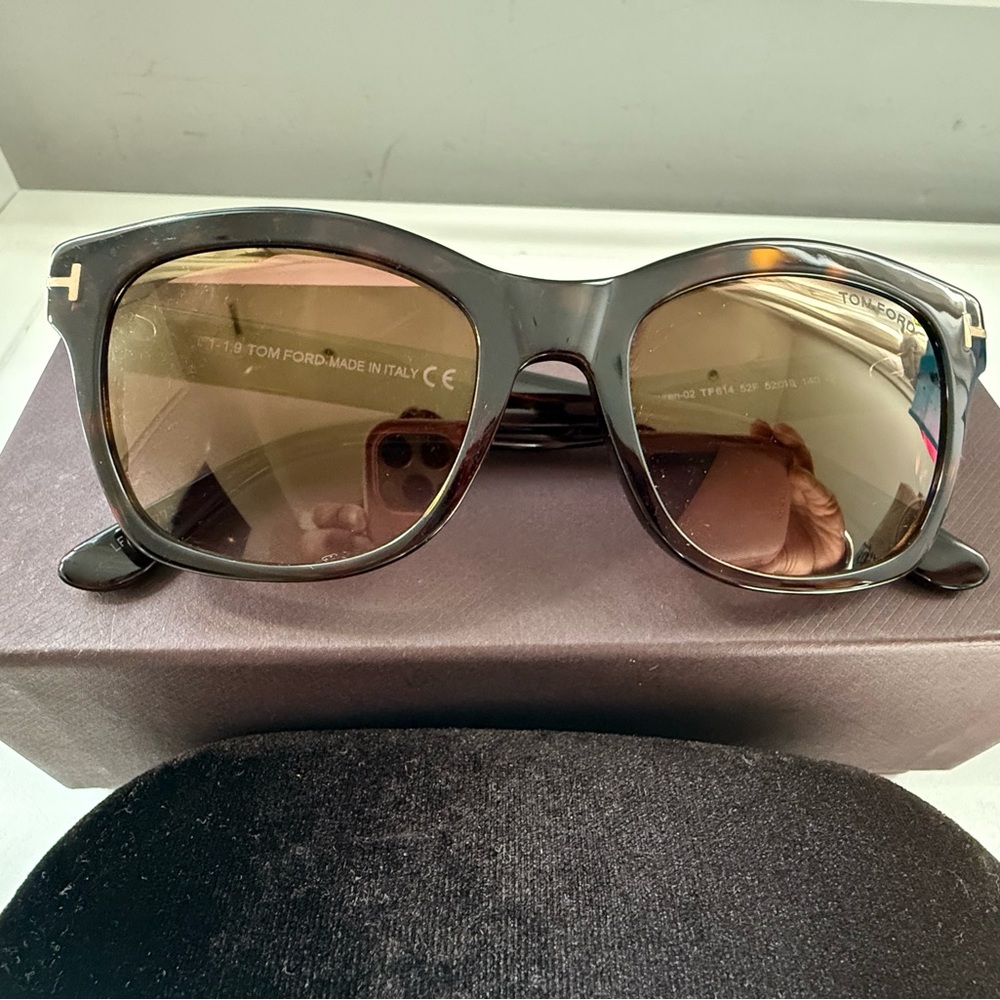 Excellent Condition - Tom Ford Women's Lauren Brown Gradient Sunglasses